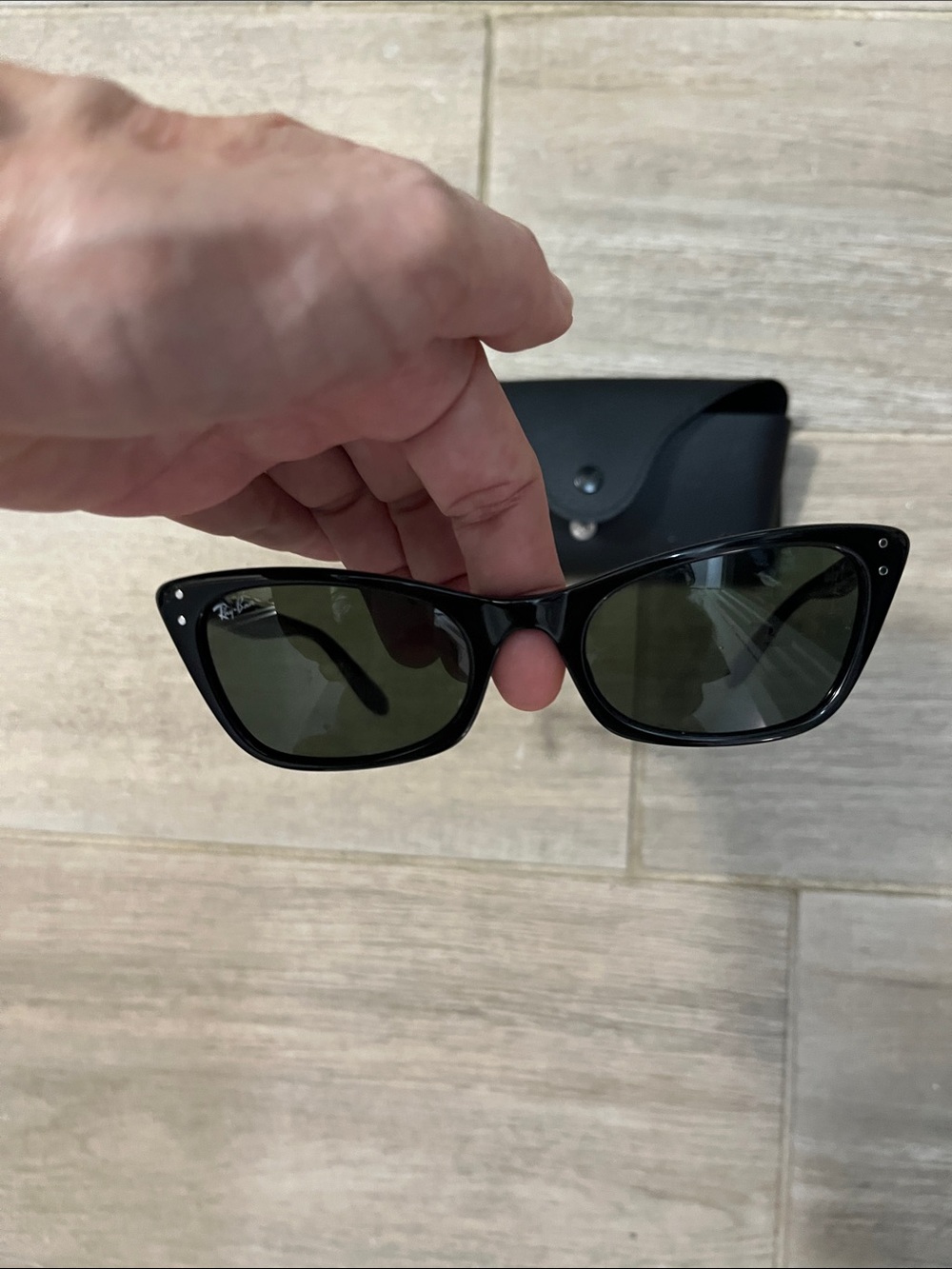 Ray-Ban all black Lady Burbank - Picture 3 of 9
